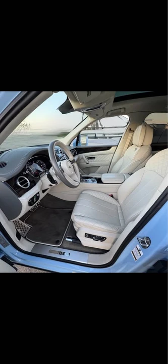 2018 Bentley Bentayga - Image 8 of 11