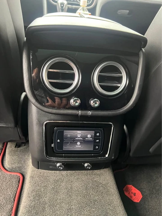 2018 Bentley Bentayga - Image 12 of 16