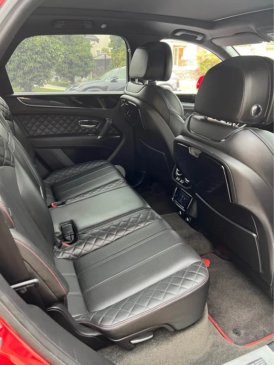 2018 Bentley Bentayga - Image 7 of 16