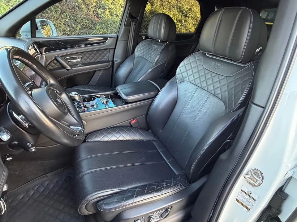 2018 Bentley Bentayga - Image 13 of 19
