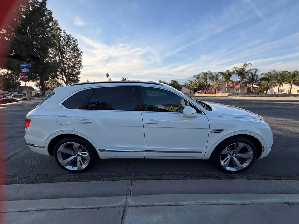 2018 Bentley Bentayga - Image 6 of 19