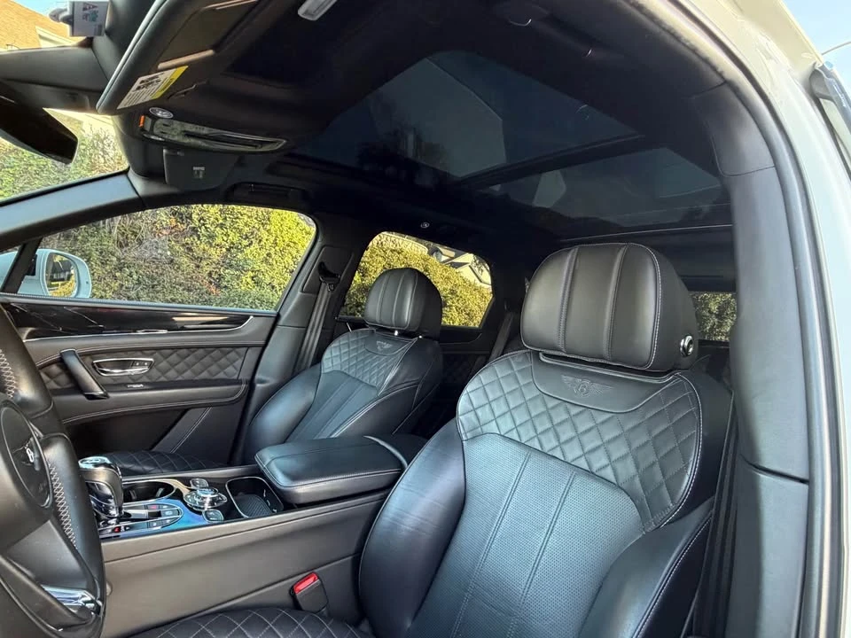 2018 Bentley Bentayga - Image 19 of 19