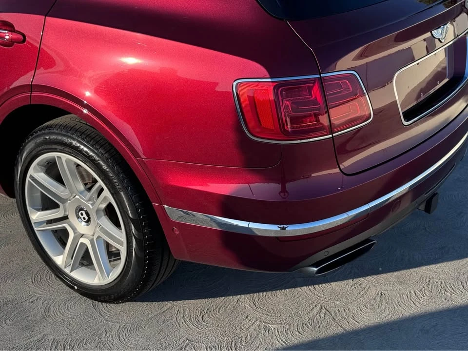 2018 Bentley Bentayga - Image 8 of 20