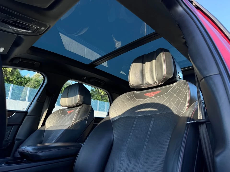 2018 Bentley Bentayga - Image 19 of 20