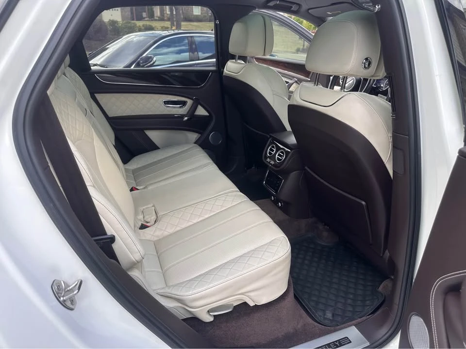 2018 Bentley Bentayga - Image 12 of 20