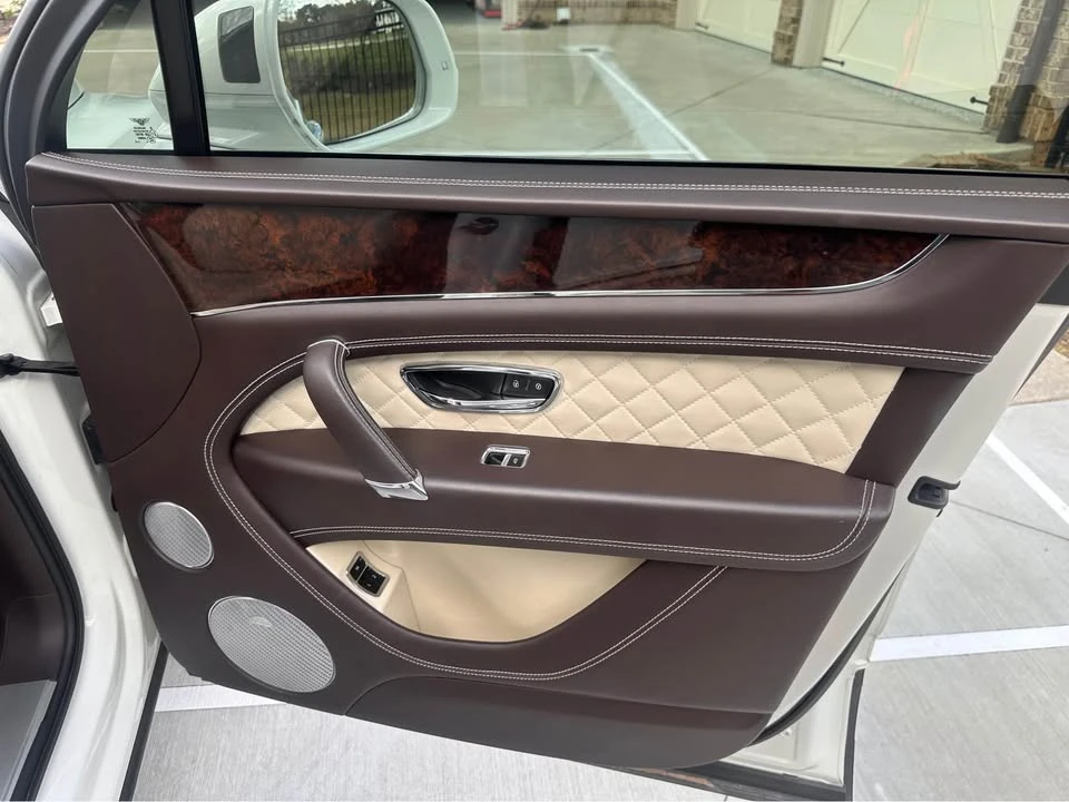 2018 Bentley Bentayga - Image 14 of 20