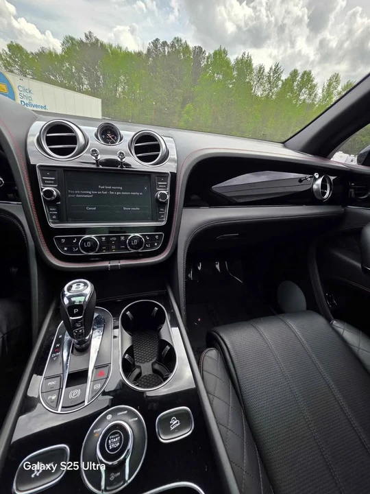 2018 Bentley Bentayga - Image 12 of 14