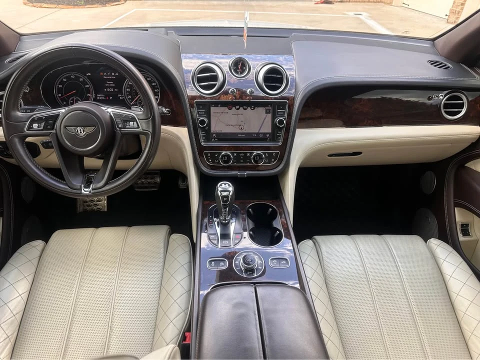2018 Bentley Bentayga - Image 16 of 20