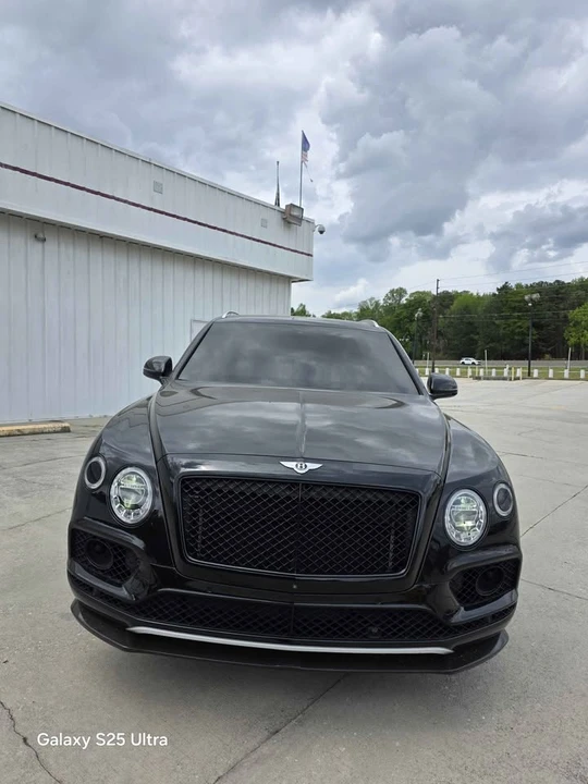 2018 Bentley Bentayga - Image 2 of 14
