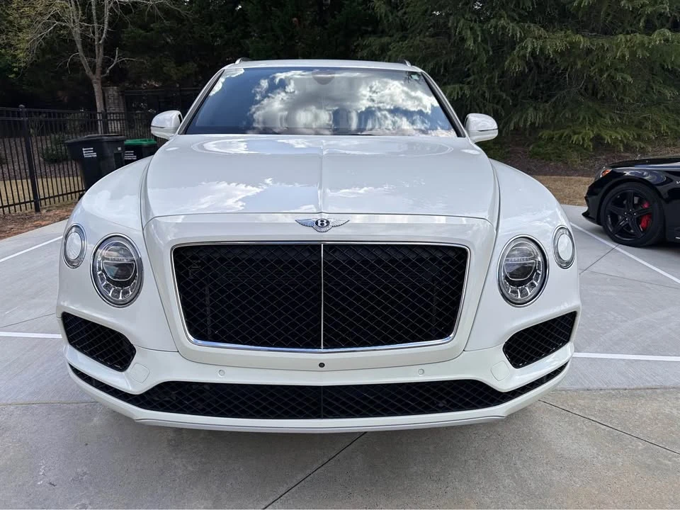 2018 Bentley Bentayga - Image 2 of 20