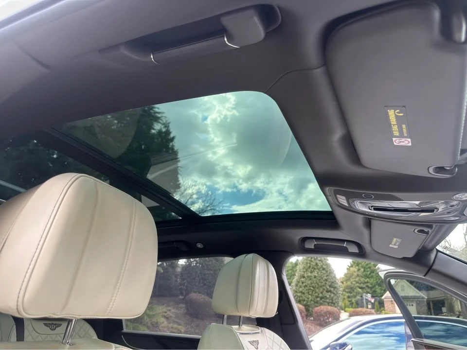 2018 Bentley Bentayga - Image 15 of 20