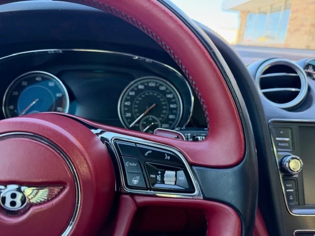 2018 Bentley Bentayga - Image 15 of 20