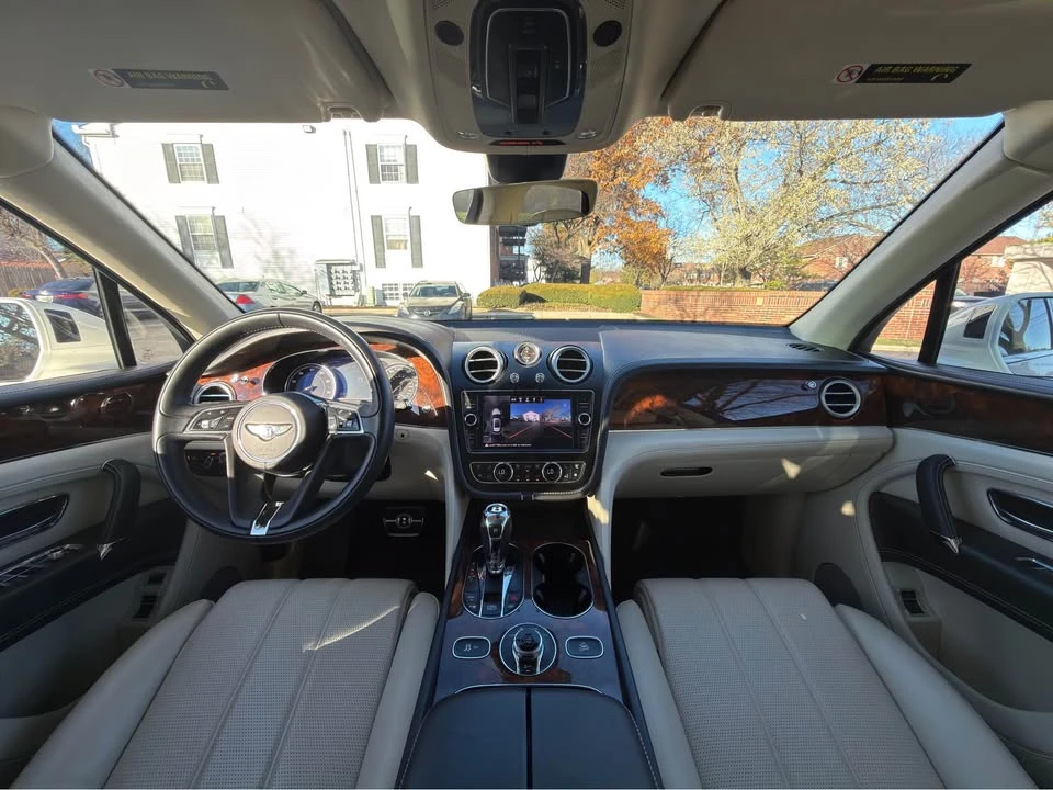 2018 Bentley Bentayga - Image 12 of 20