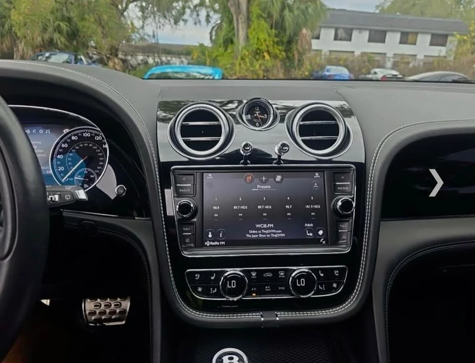 2018 Bentley Bentayga - Image 9 of 13