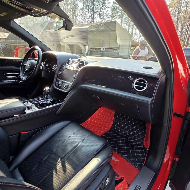 2018 Bentley Bentayga - Image 15 of 17