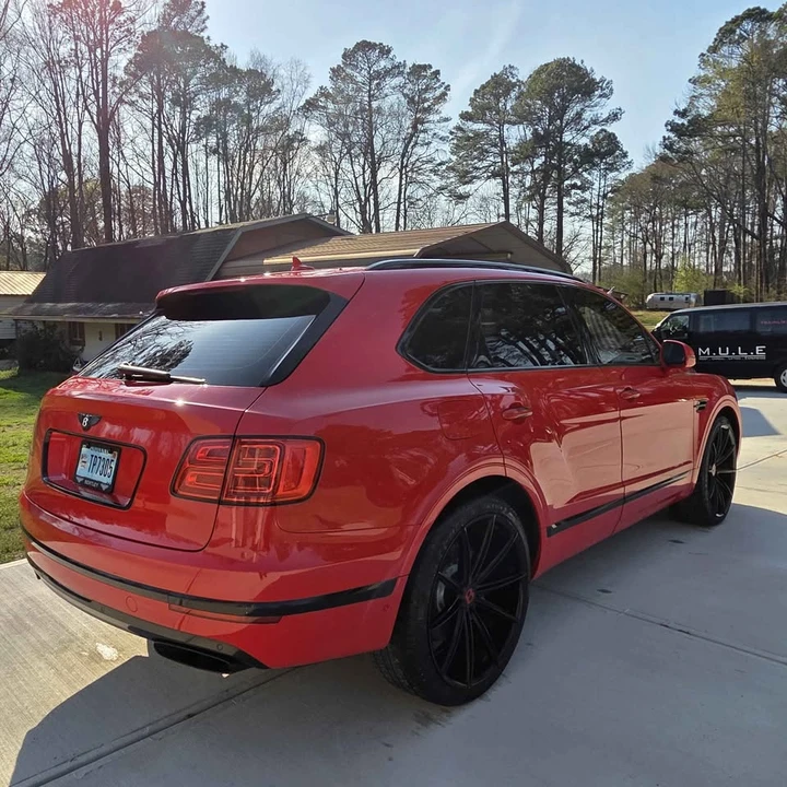 2018 Bentley Bentayga - Image 5 of 17
