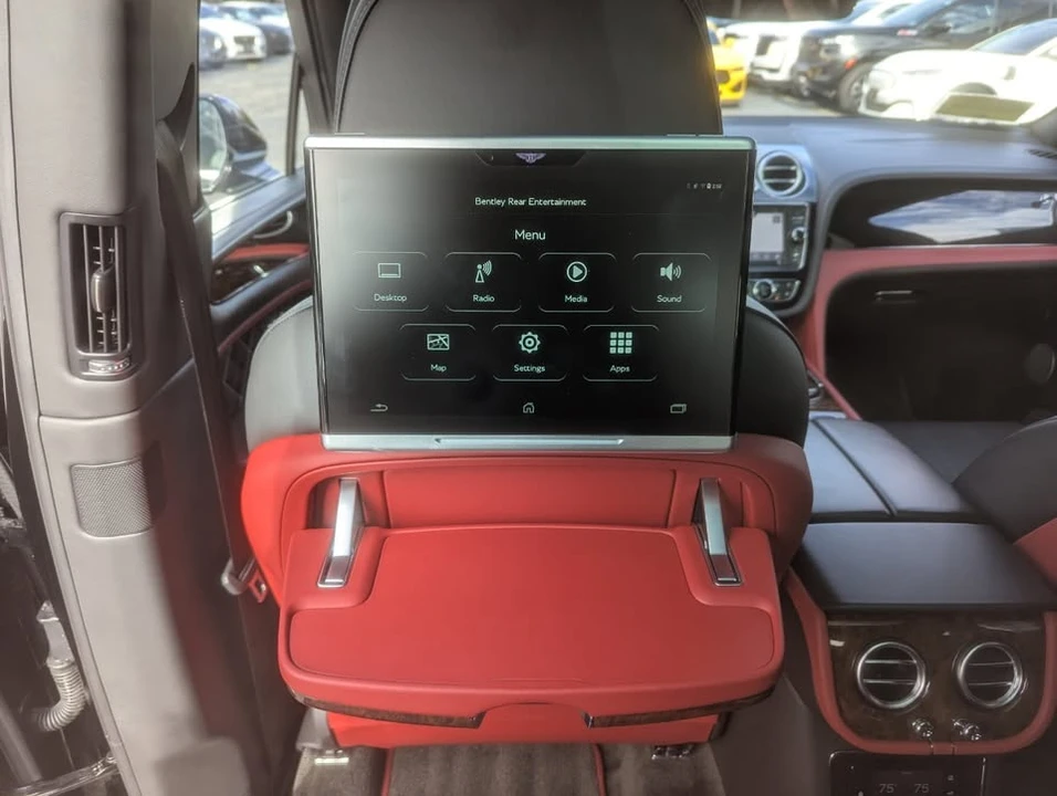 2018 Bentley Bentayga - Image 18 of 19