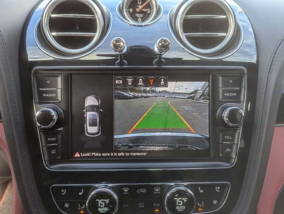 2018 Bentley Bentayga - Image 12 of 19