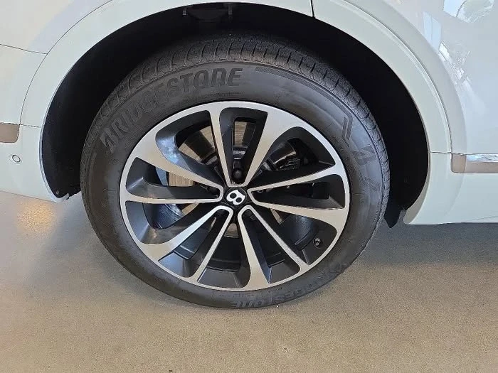 2018 Bentley Bentayga - Image 3 of 10
