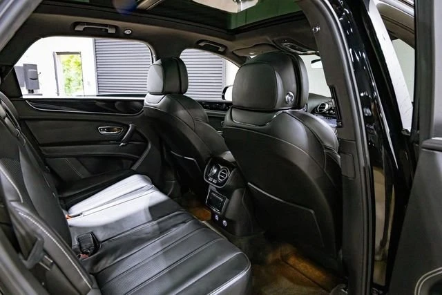 2018 Bentley Bentayga - Image 10 of 13