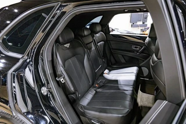 2018 Bentley Bentayga - Image 11 of 13
