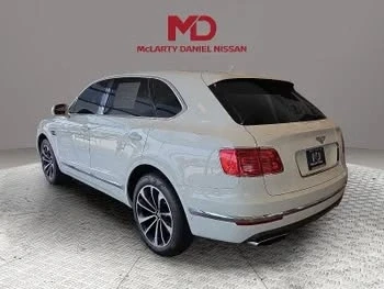 2018 Bentley Bentayga - Image 9 of 10