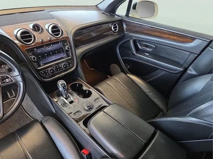 2018 Bentley Bentayga - Image 6 of 10