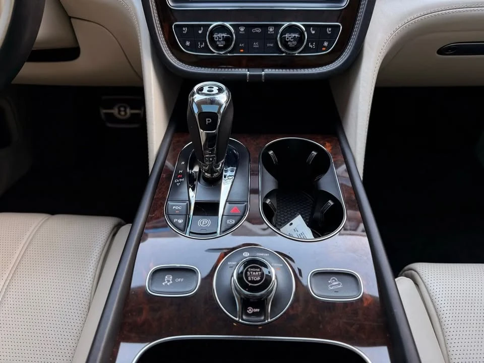 2018 Bentley Bentayga - Image 18 of 20