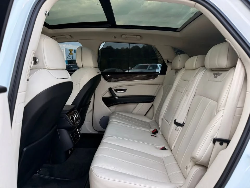 2018 Bentley Bentayga - Image 14 of 20