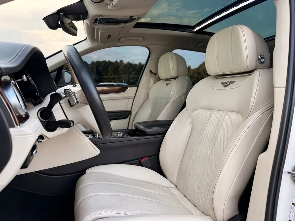 2018 Bentley Bentayga - Image 13 of 20
