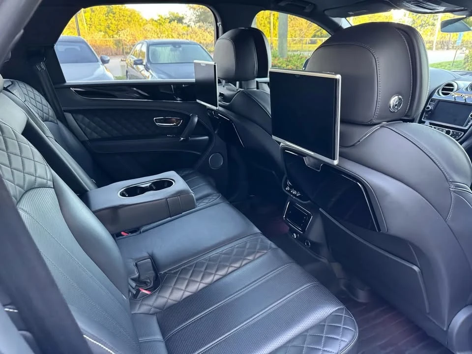 2018 Bentley Bentayga - Image 18 of 20