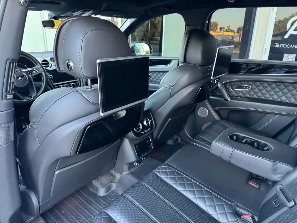 2018 Bentley Bentayga - Image 13 of 20