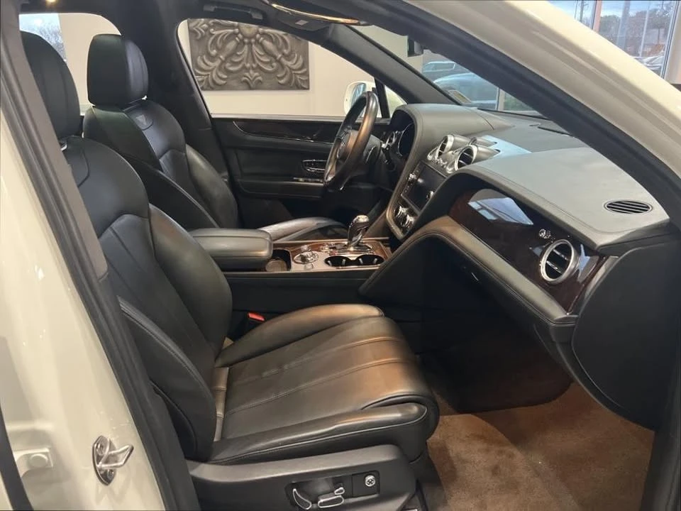 2018 Bentley Bentayga - Image 12 of 13