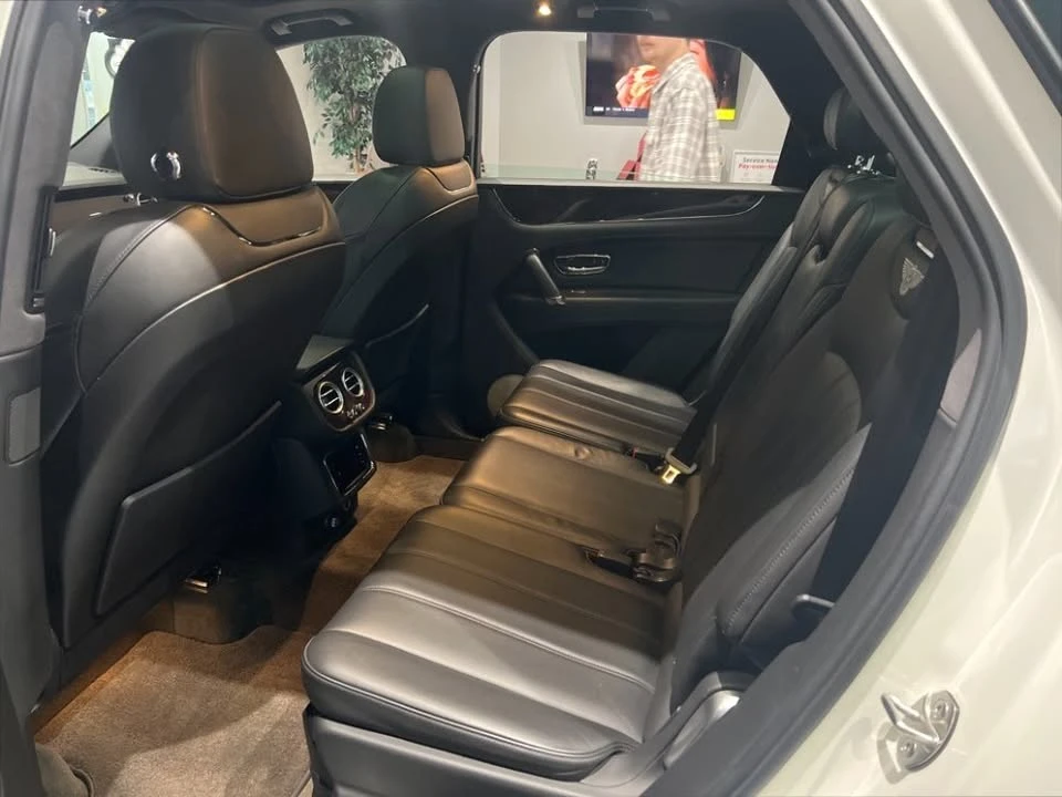 2018 Bentley Bentayga - Image 9 of 13