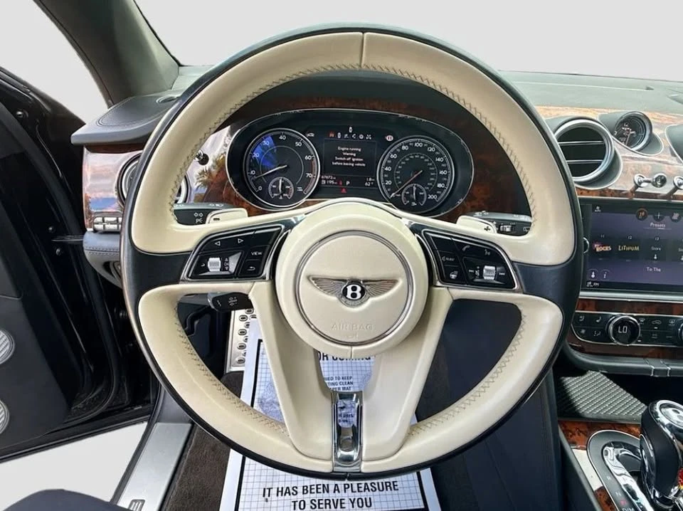 2018 Bentley Bentayga - Image 7 of 15
