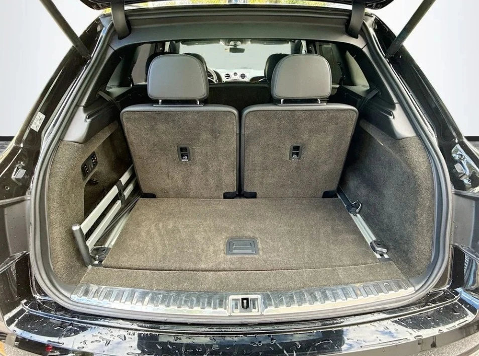 2018 Bentley Bentayga - Image 13 of 15