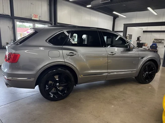 2018 Bentley Bentayga - Image 4 of 15
