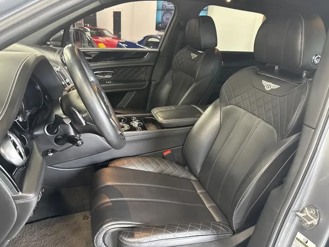 2018 Bentley Bentayga - Image 8 of 15