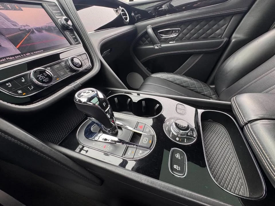 2018 Bentley Bentayga - Image 17 of 20