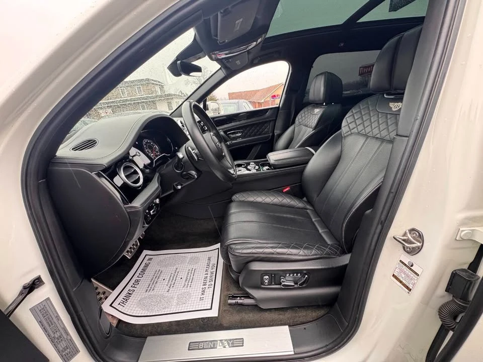 2018 Bentley Bentayga - Image 9 of 20
