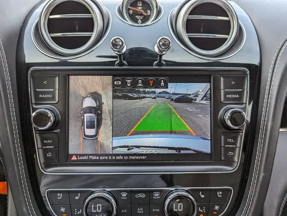 2018 Bentley Bentayga - Image 13 of 19