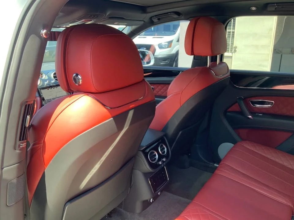 2018 Bentley Bentayga - Image 14 of 20