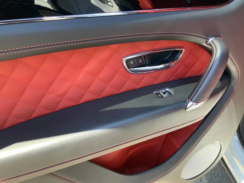 2018 Bentley Bentayga - Image 15 of 20