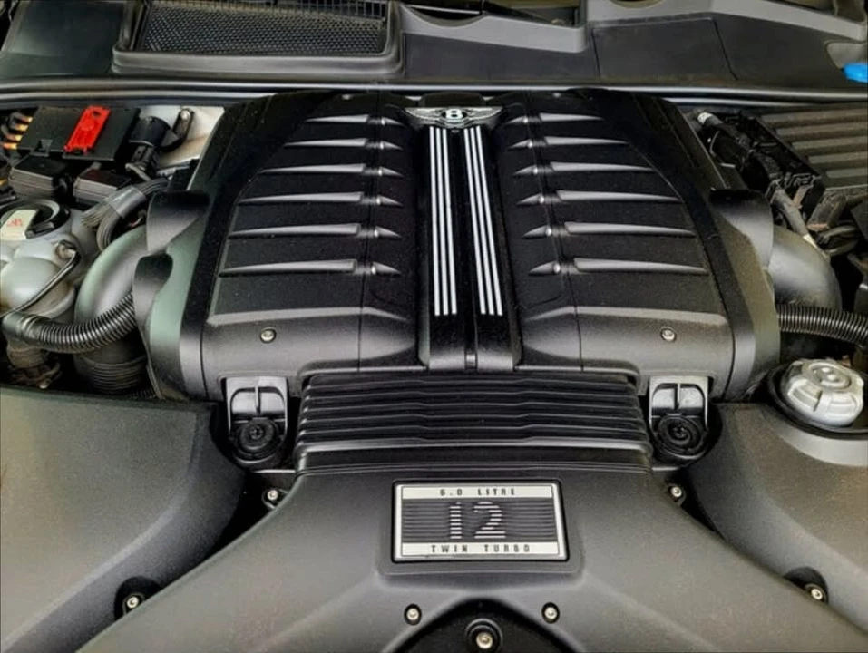 2018 Bentley Bentayga - Image 16 of 16