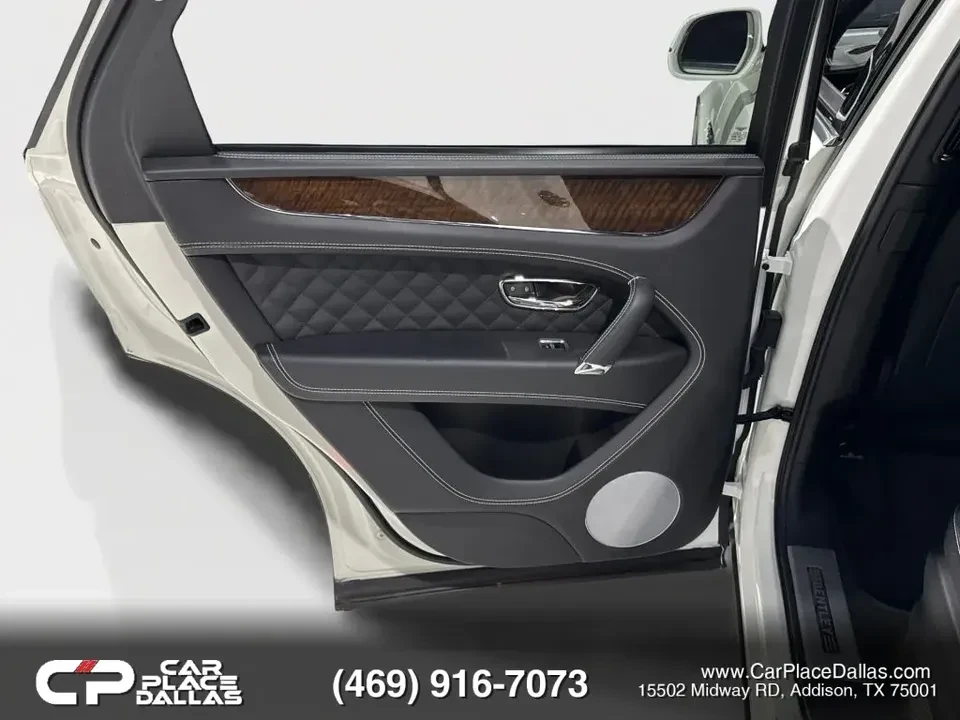 2018 Bentley Bentayga - Image 8 of 20