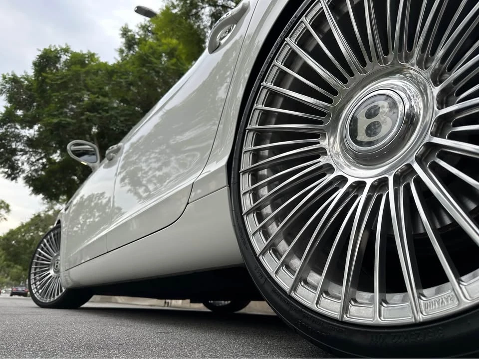 2018 Bentley Continental Flying Spur - Image 9 of 9