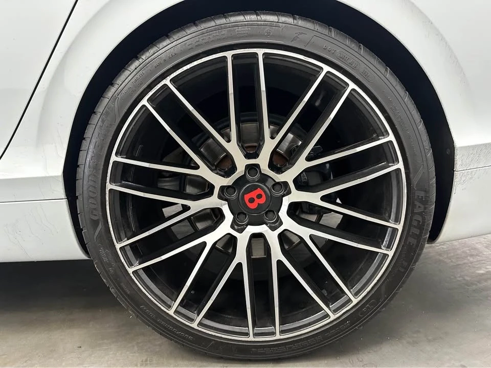 2018 Bentley Continental Flying Spur - Image 19 of 19