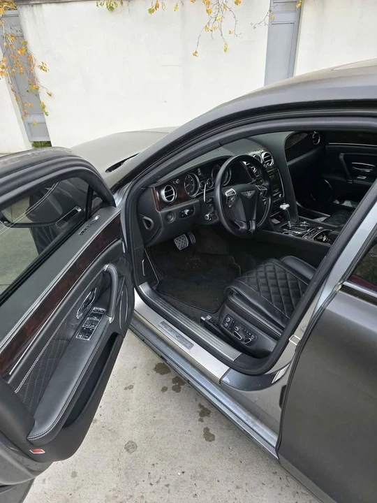 2018 Bentley Continental Flying Spur - Image 3 of 18