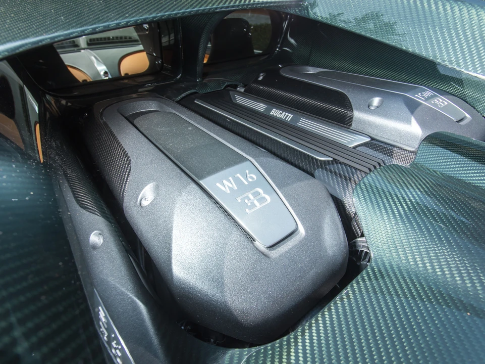 2018 Bugatti Chiron - Image 8 of 27
