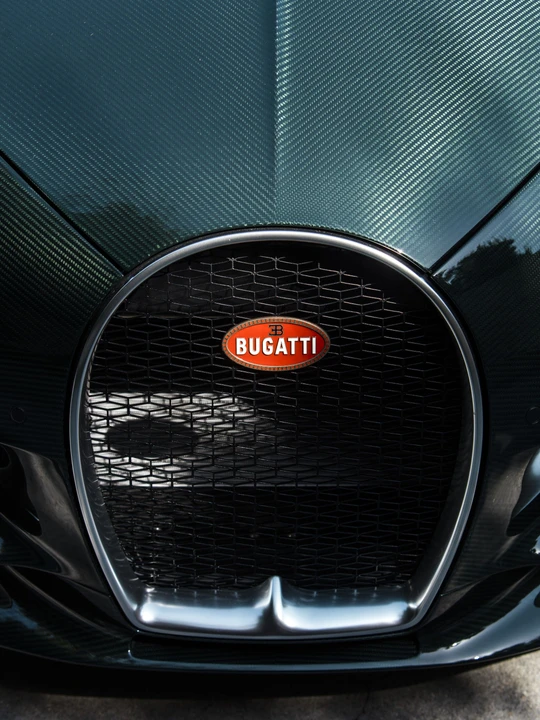 2018 Bugatti Chiron - Image 16 of 27